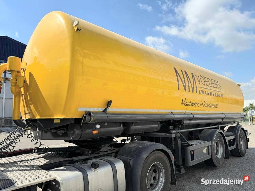 Naczepa do paszy silos ciagnik z kompresorem cysterny Warszawa