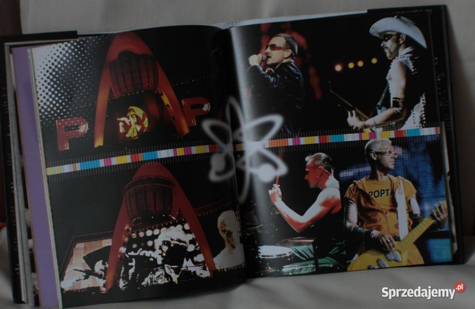 Książka U2 By U2Bono The Edge AClayton LMullen