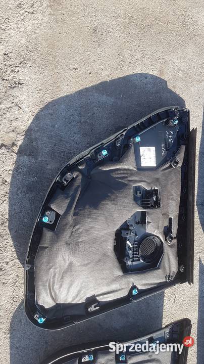 BMW 218d seria 2 F45 Active Tourer boczki boczek Legnica