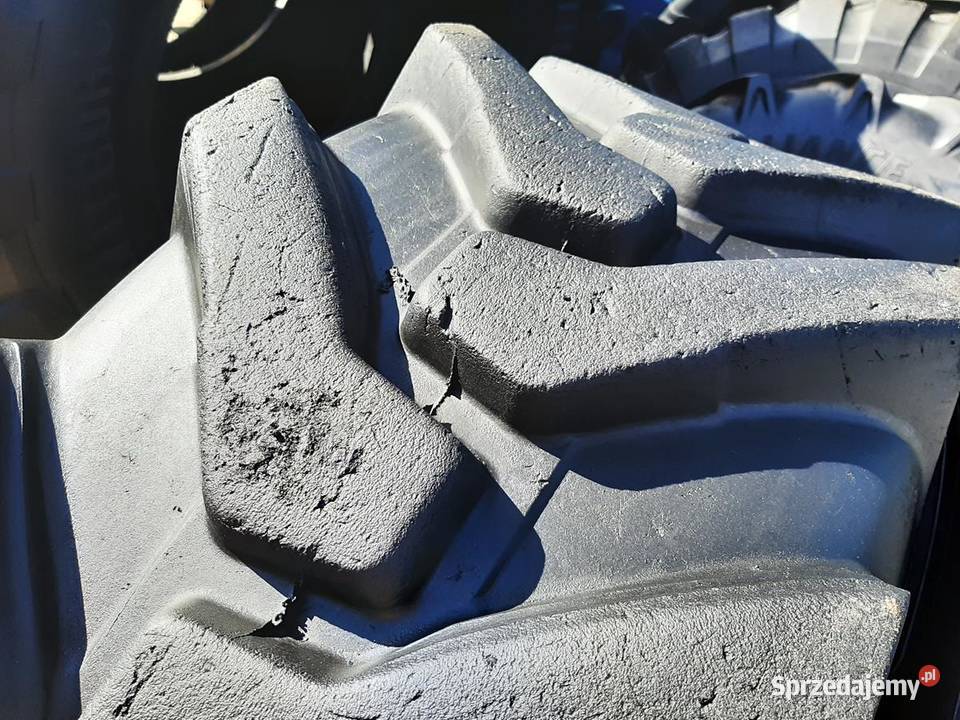 2xOpona używana 4008024 1558024 40080R24 CAMSO podlaskie Zaścianki