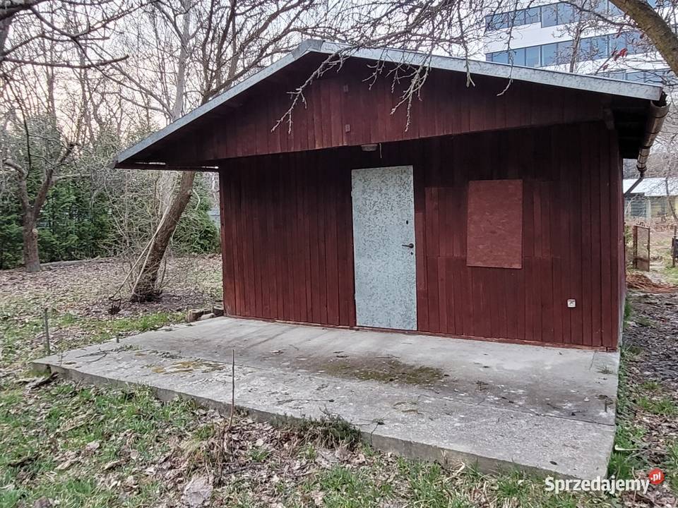Działka Rod 'Owoc; na ul. Żwirki i Wigury