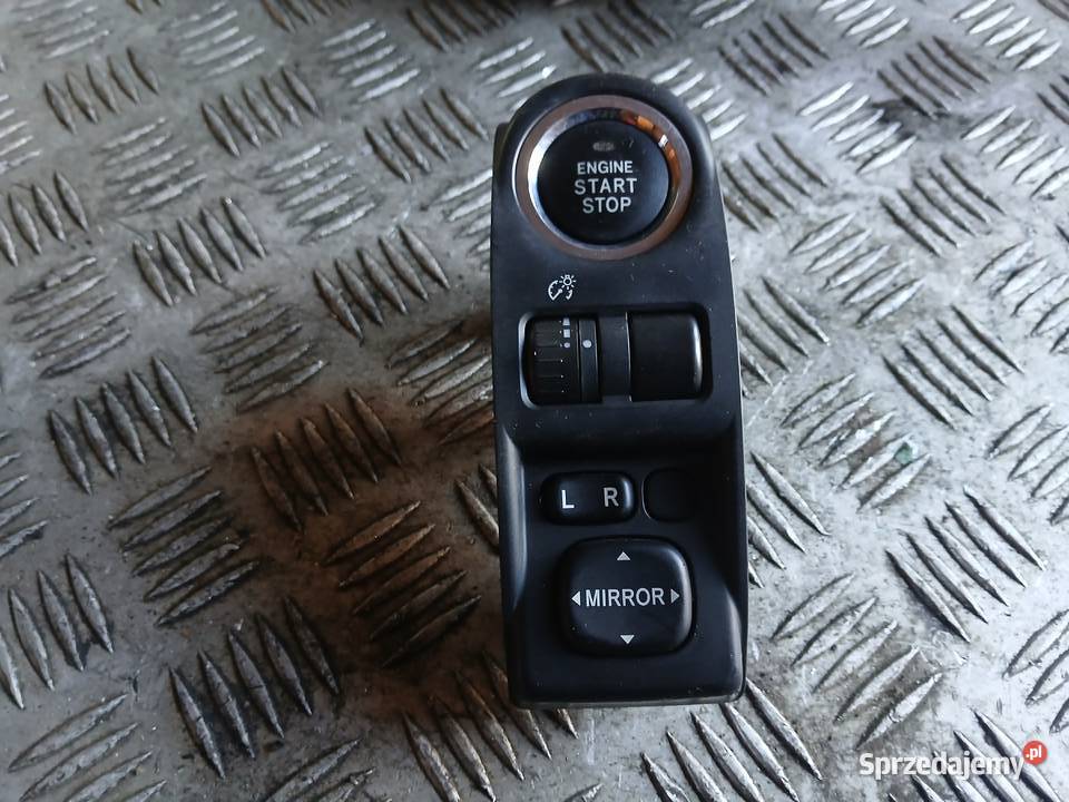 Przelacznik start stoplusterek Subaru Forester Radłów