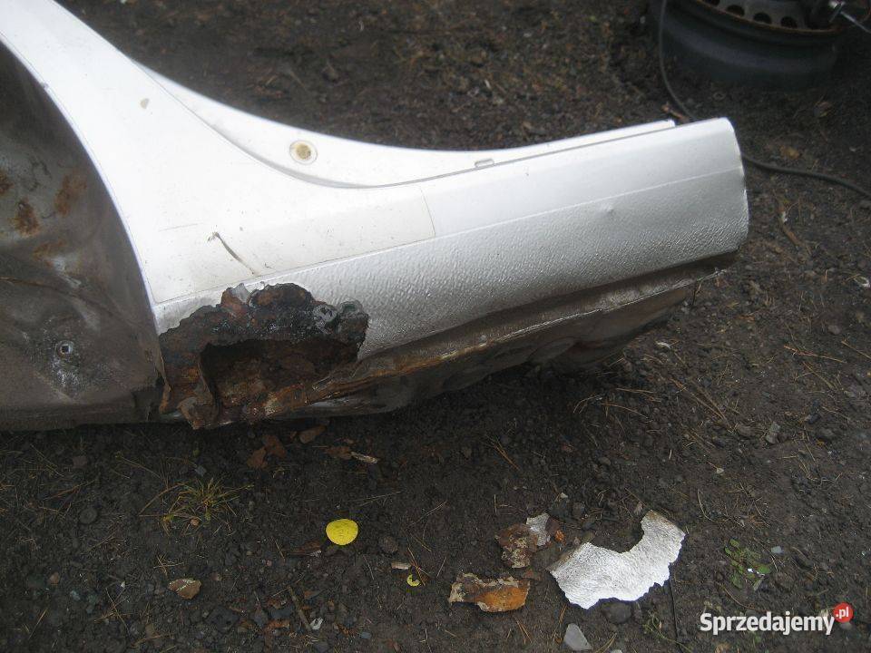 skoda octavia ii 2 kombi 0408r błotnik tył prawy Rakoniewice sprzedam