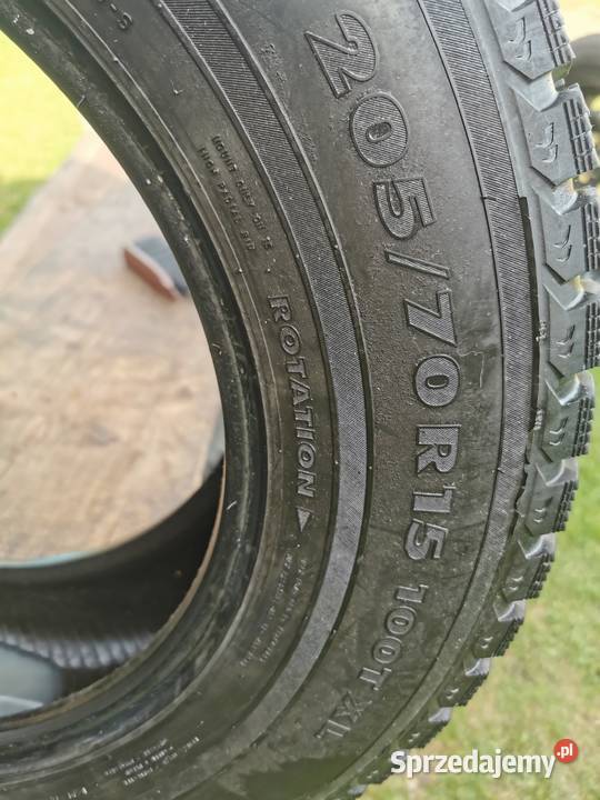 Opony Nokian hakkapeliitta 20570 r15 XL 100T ze Anusin