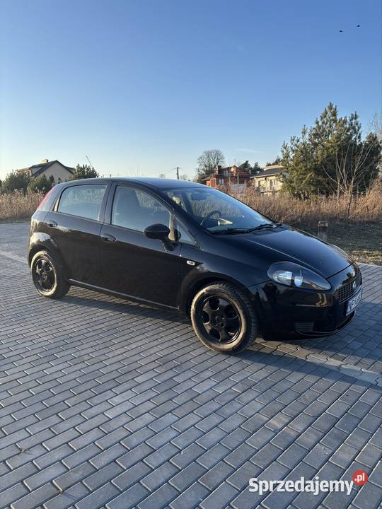 Fiat Punto czarny Suków