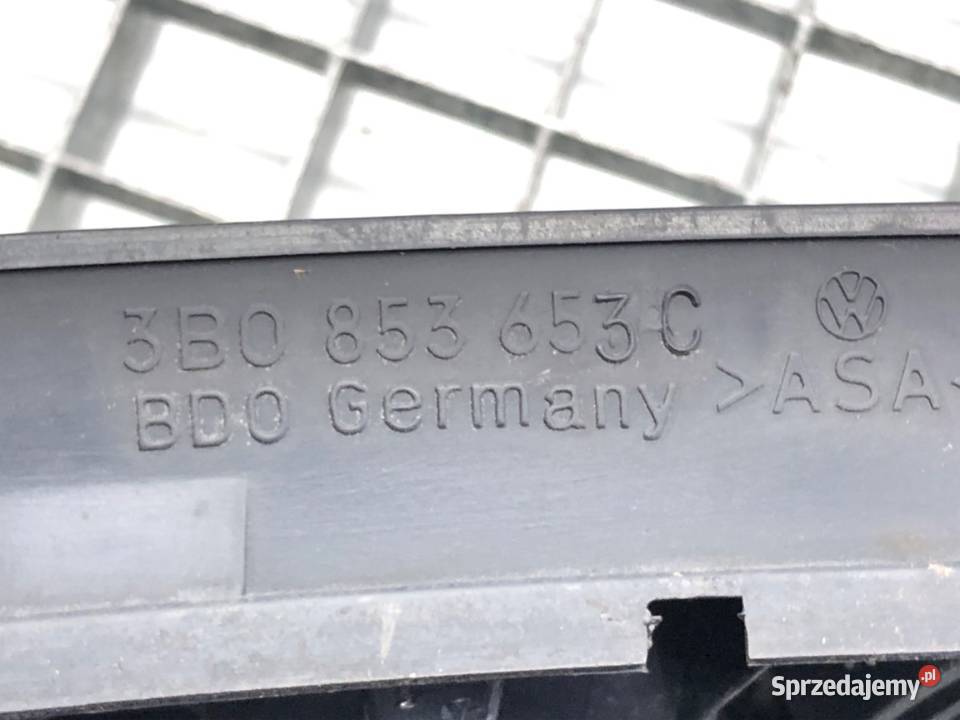 ATRAPA GRILL VW PASSAT B5 9701 3B0853653C Kombi