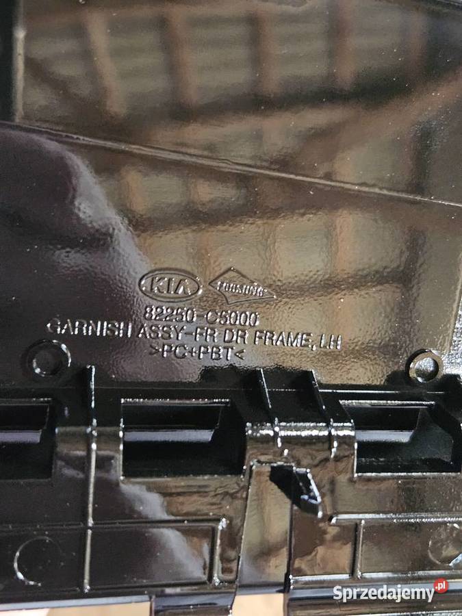 KIA SORENTO III LISTWA DRZWI LEWA 82250C5000