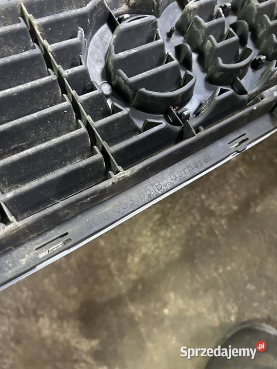 Grill atrapa Audi A8 D2 Kęty