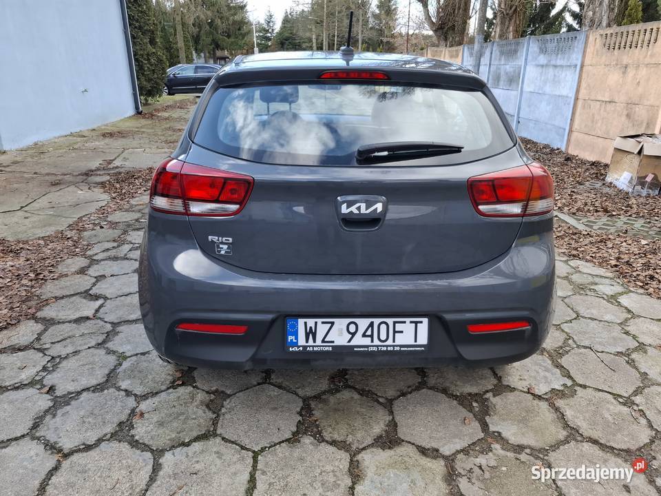 Syndyk sprzeda samochód Kia RIO Warszawa