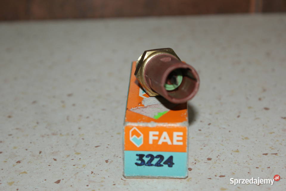 FAE 3224 Czujnik temperatury płynu chłodzącego sprzedam