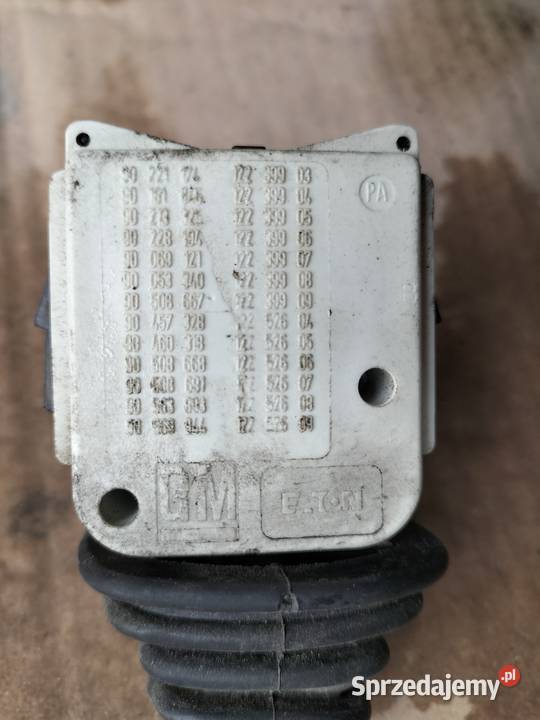 WŁĄCZNIK ŚWIATEŁ KIERUNKOWSKAZÓW MANETKA OPEL Kamień-Kolonia