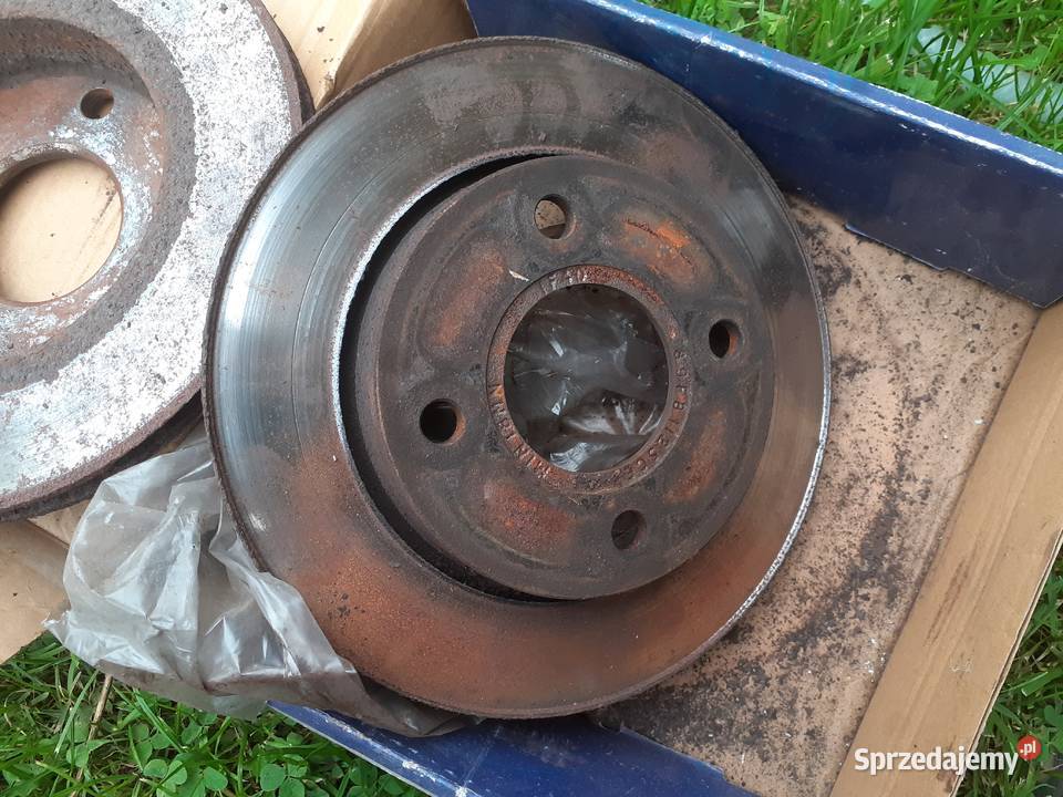 Używane klocki i tarcze Ford Escort Puchaczów