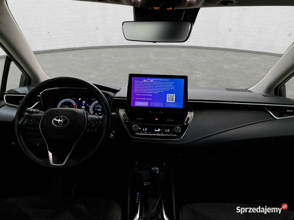 Toyota Corolla Seria E16 2012 Corolla dolnośląskie Komorniki sprzedam