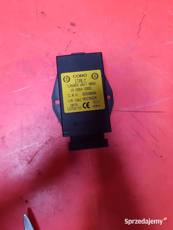 82038684 Przerywacz kierunkowskazów CNH Holland