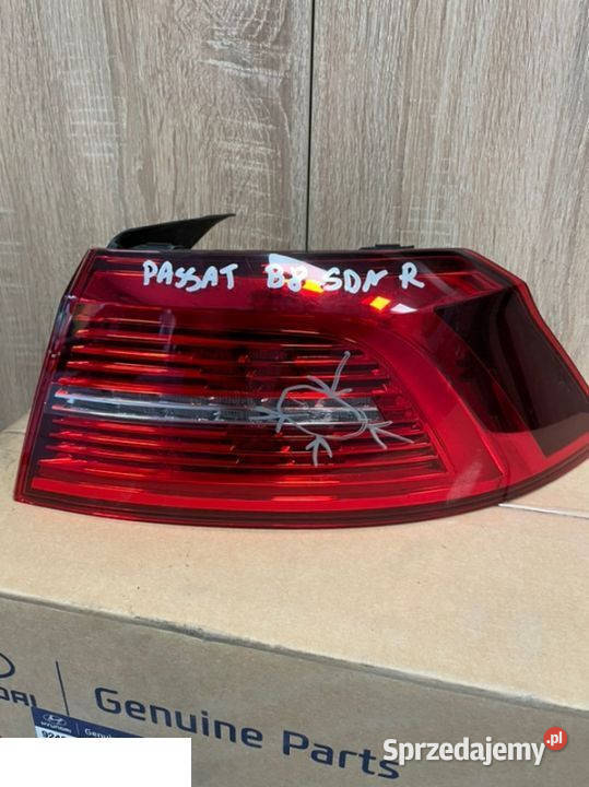 Volkswagen Passat b8 lampa tył sedan prawa osobowe Kozubszczyzna