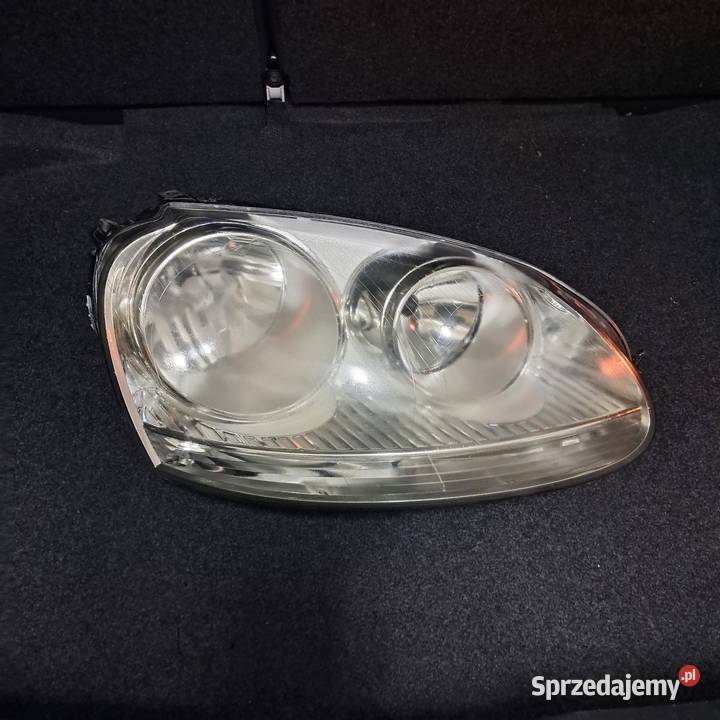 Prawa lampa golf v z 2005r Osiek Mały sprzedam