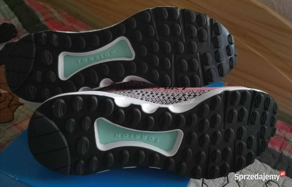 Sprzedam Buty Adidas Torsion Obuwie sportowe Pasłęk