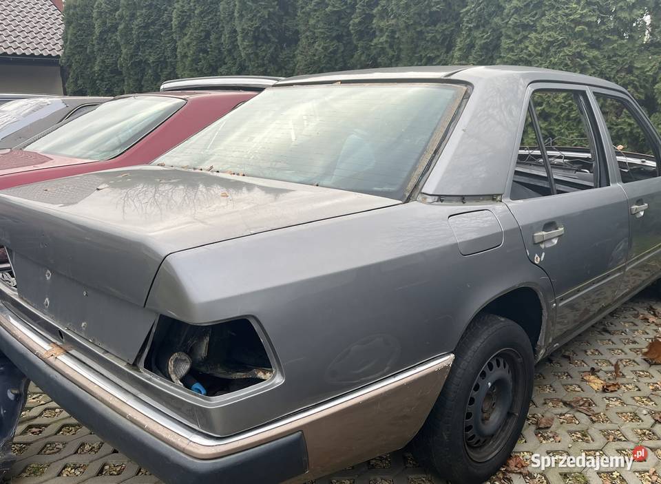Mercedes W124 Sedan na części śląskie