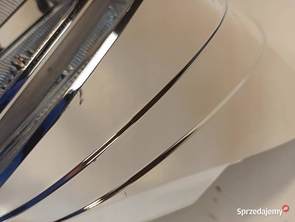 SUZUKI SWIFT MK8 WNĘTRZE RAMKA LAMPY LEWY TYŁ dolnośląskie