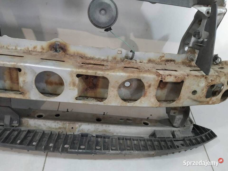 PAS PRZEDNI WZMOCNIENIE Toyota Yaris II 20052011 sprzedam