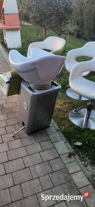 Komplet krzeseł do salonu fryzjerskiego z Kąty Wrocławskie
