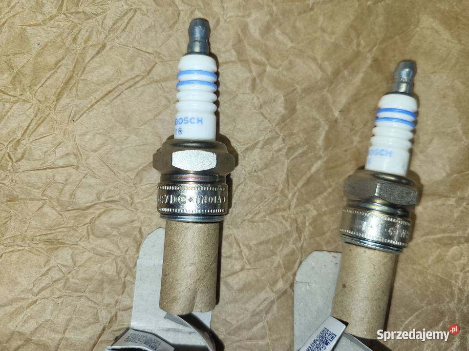 komplet 4 sztuk Nowe świece zapłonowe Bosch osobowe Piaseczno