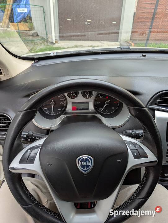 Lancia Delta 2009 16JTD 120 elektryczne lusterka Przemyśl