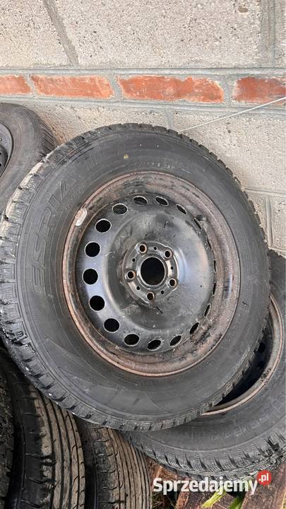 Opony zimowe 1956515 z felgami stalowymi 5x108 65 Nowy Borek sprzedam
