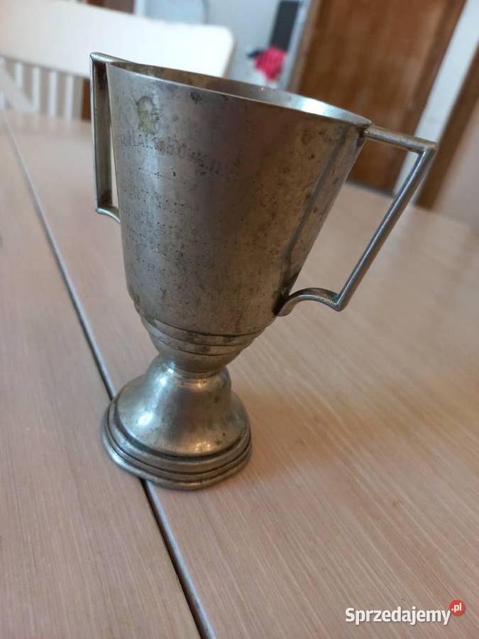 Posrebrzany puchar Angielski z 1941 z Zawodów Piastów