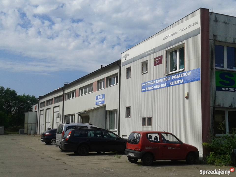 Zajezdnia i portiernia z nieczynną stacją paliw Lokale użytkowe Słupsk sprzedam