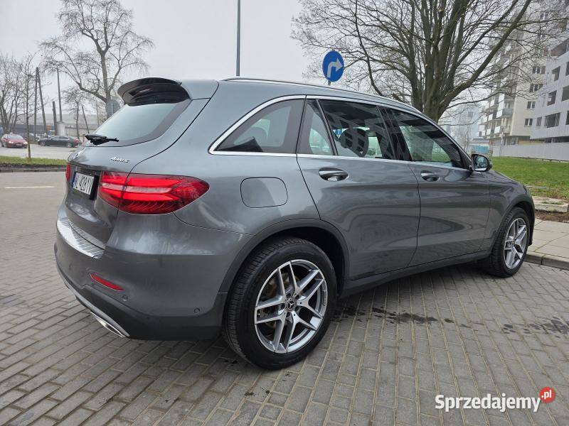 GLC 250 4MATIC AMG Line20 benzyna 211 2000cm3