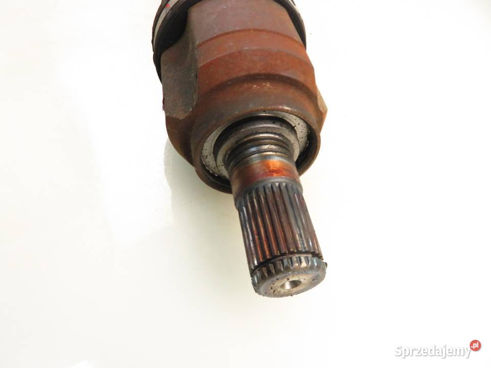 PÓŁOŚ LEWA PRZEDNIA HYUNDAI ix35 20 CRDi osobowe