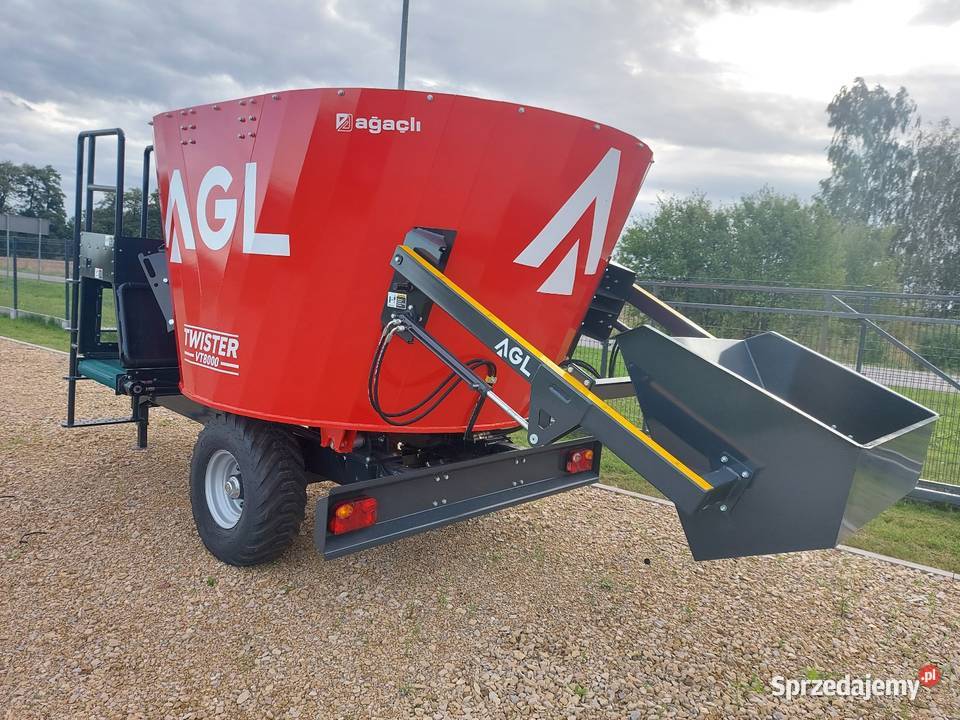 Wóz paszowy AGL Twister 8m3
