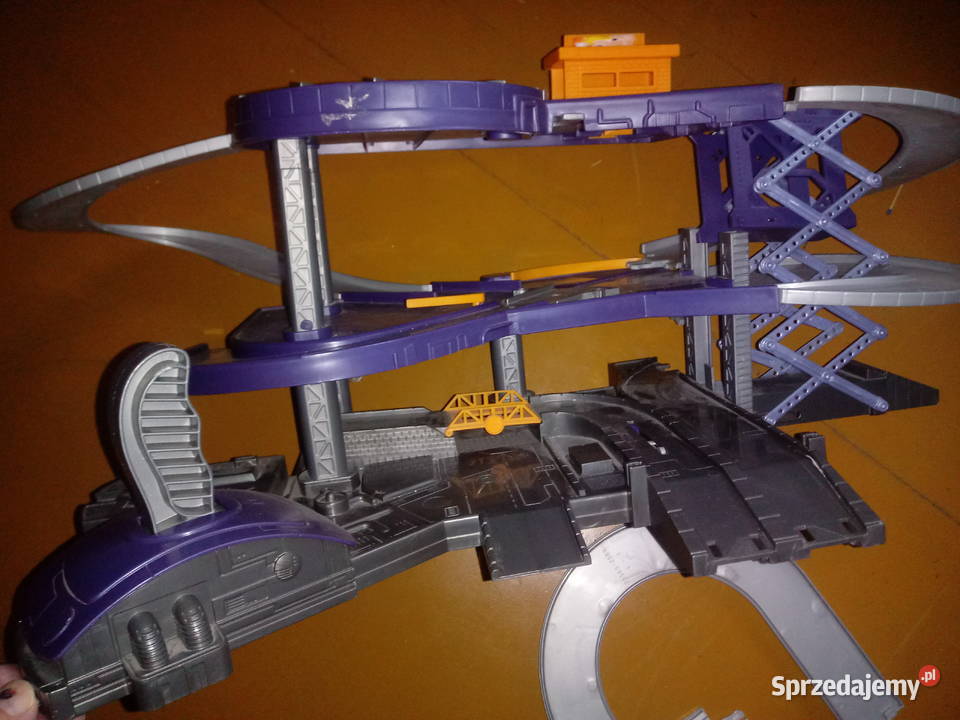 Parking garaż kilka poziomów