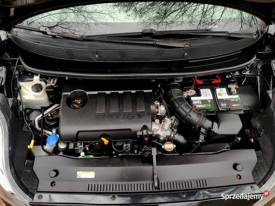 Hyundai ix20 16 CRDi 160 Ekonomiczny Zadbany czarny Ostrowiec Świętokrzyski