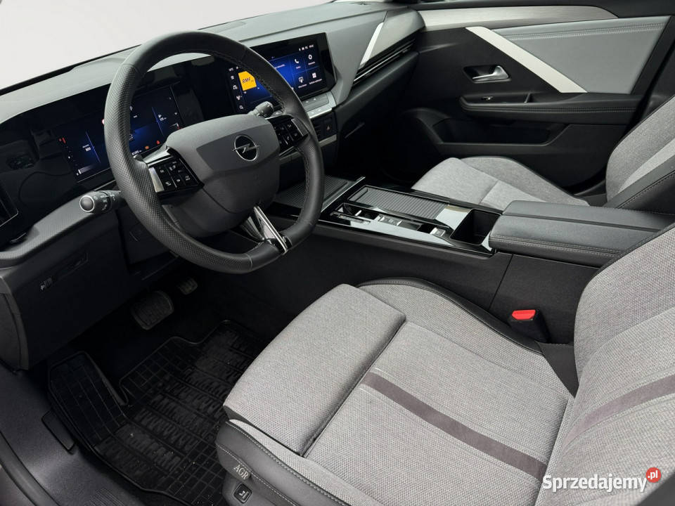 Opel Astra PY9468J12 Elegance Podgrzf I kier Zarejestrowany w Polsce Pępowo sprzedam