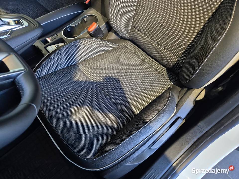 Captur 13 TCe mHEV Techno EDC Rok produkcji 2024 Captur