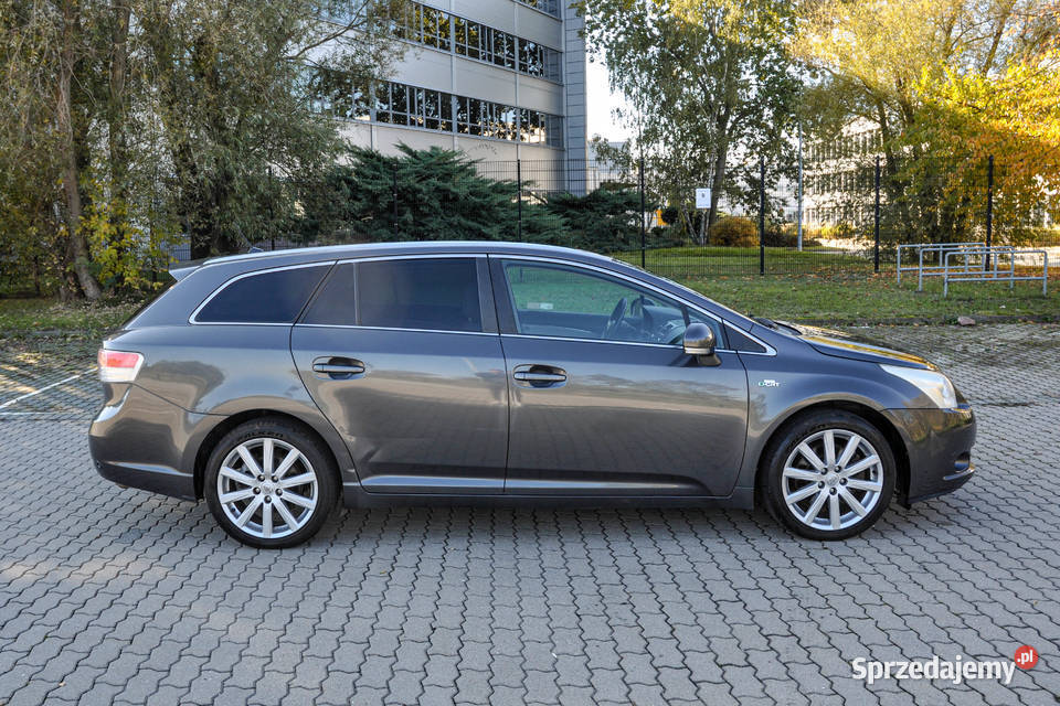 Toyota Avensis 22d 177 Salon Skóry manualna Wrocław