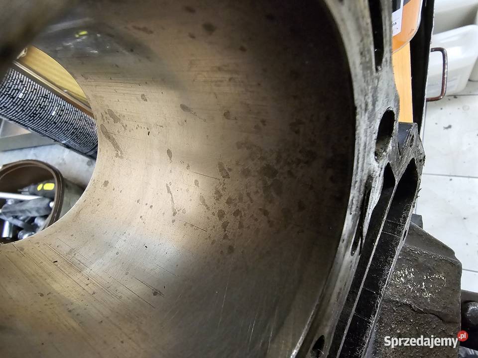 Kawasaki VN 750 Vulcan cylinder tłok przód Cylindry, głowice, pierścienie Jelenia Góra