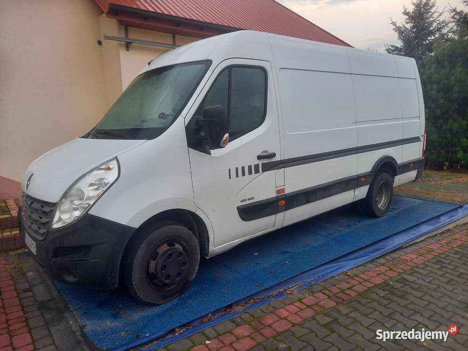 Renault Master na bliżniaku Gnojno