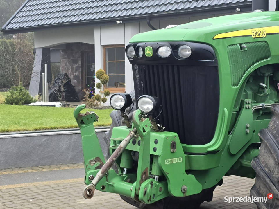 ciągniki John Deere 8220 John Deere 8220 2006 Skępe