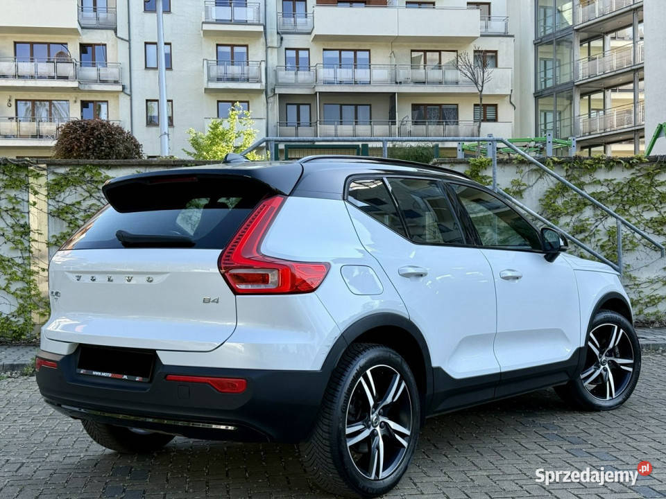 Volvo XC 40 20 B4 RDesign Faktura VAT 23 harman nawigacja Tarnowskie Góry