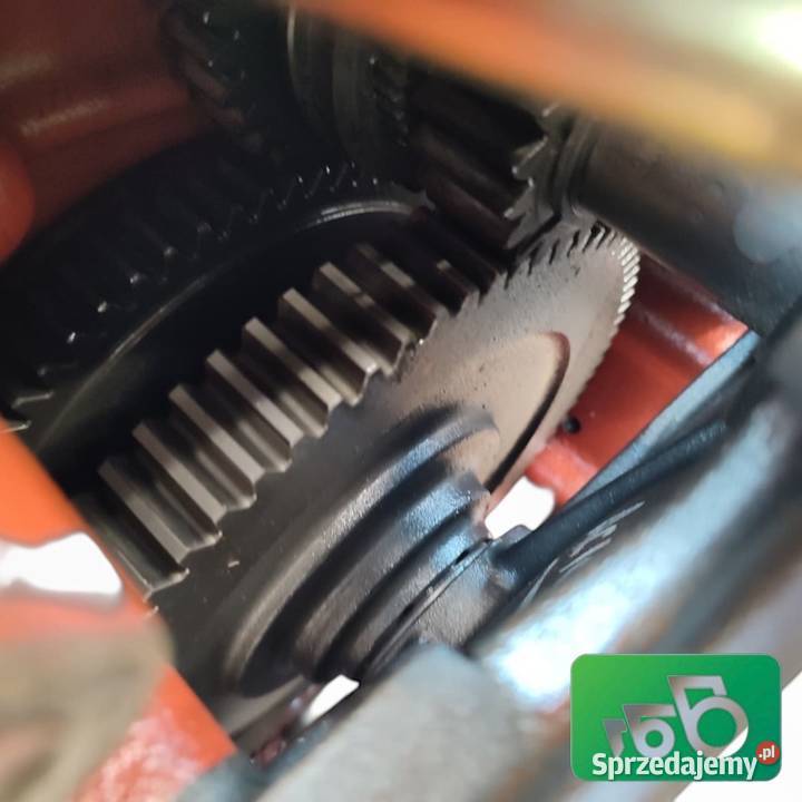 Skrzynia Wałek Obudowa Tylny WOM 1052B2 Claas wielkopolskie Wilkowo