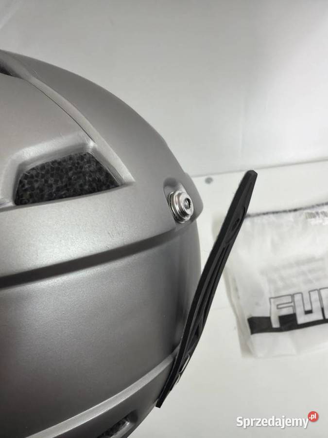 Kask narciarski mężczyzn i kobiet Głuchów Górny