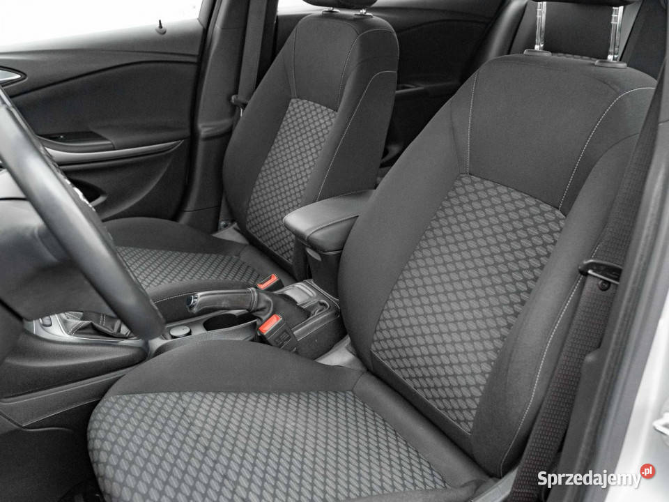 Opel Astra GD449YV12 T Edition 2 stref klima wielofunkcyjna kierownica