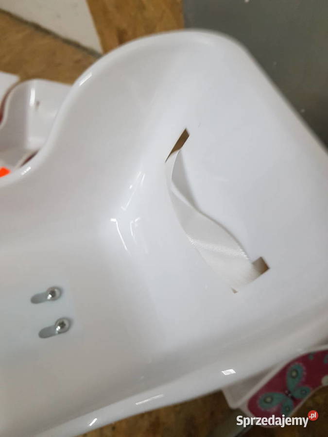 FOTELIK rowerowy lalki wzór kwiatki białyRóż sprzedam