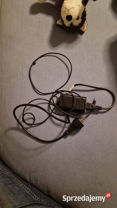 Zasilacz Dell 45 W oryginalny 195V 231 A Słupca sprzedam