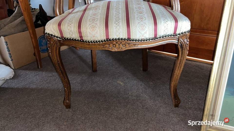 Fotel w stylu Ludwika z podłokietnikami Meble Gdańsk