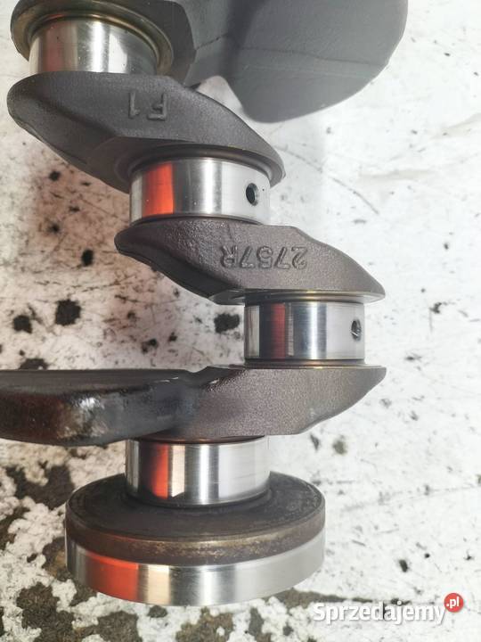 WAŁ KORBOWY 12 TCE Renault Kadjar I 2015