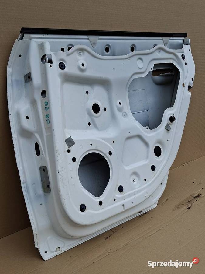 AUDI A3 8P 5D SPORTBACK DRZWI PRAWY TYŁ PRAWE Drzwi
